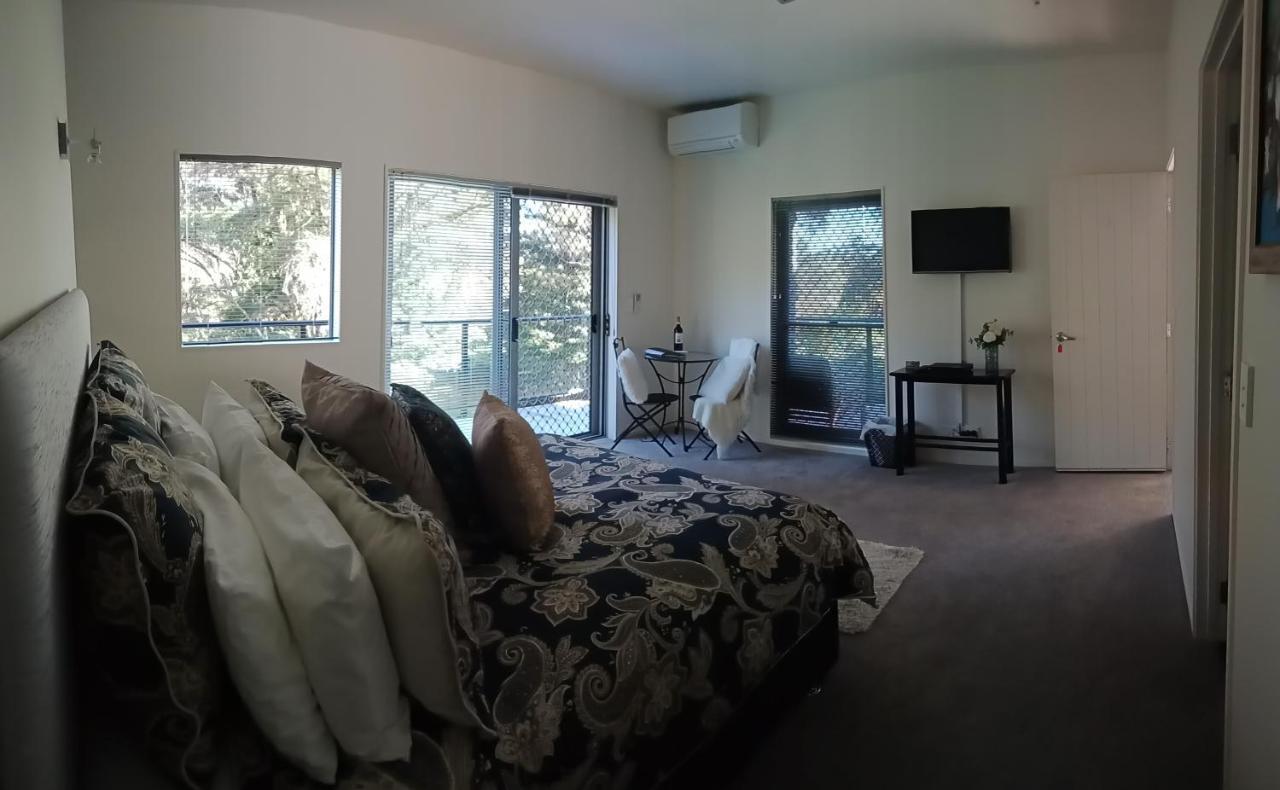 River Retreat Haruru Экстерьер фото